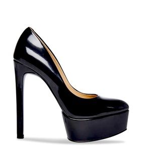 New Black Steve Madden Stilettos in size 7.5
